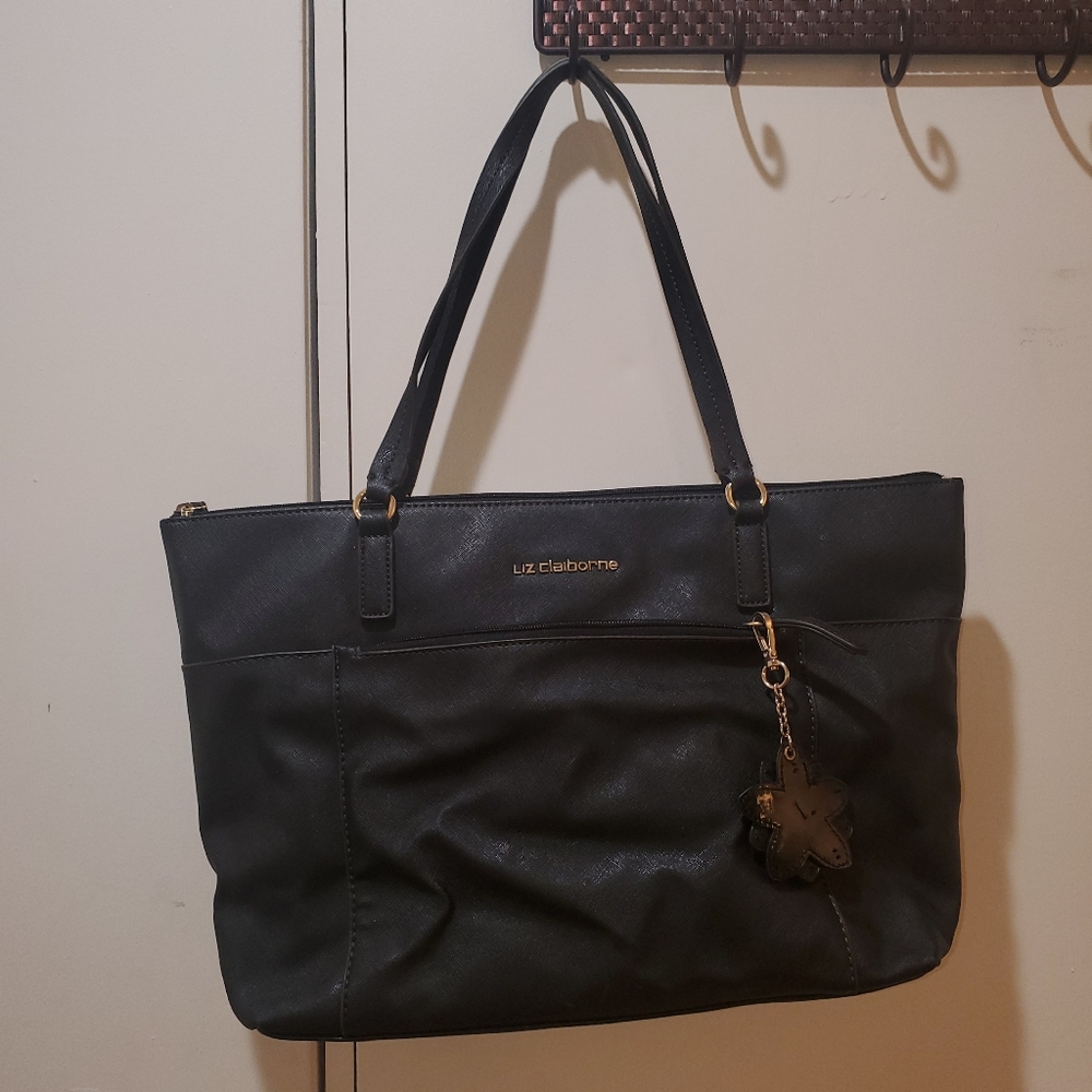 Liz Claiborne Black Tote 2/20